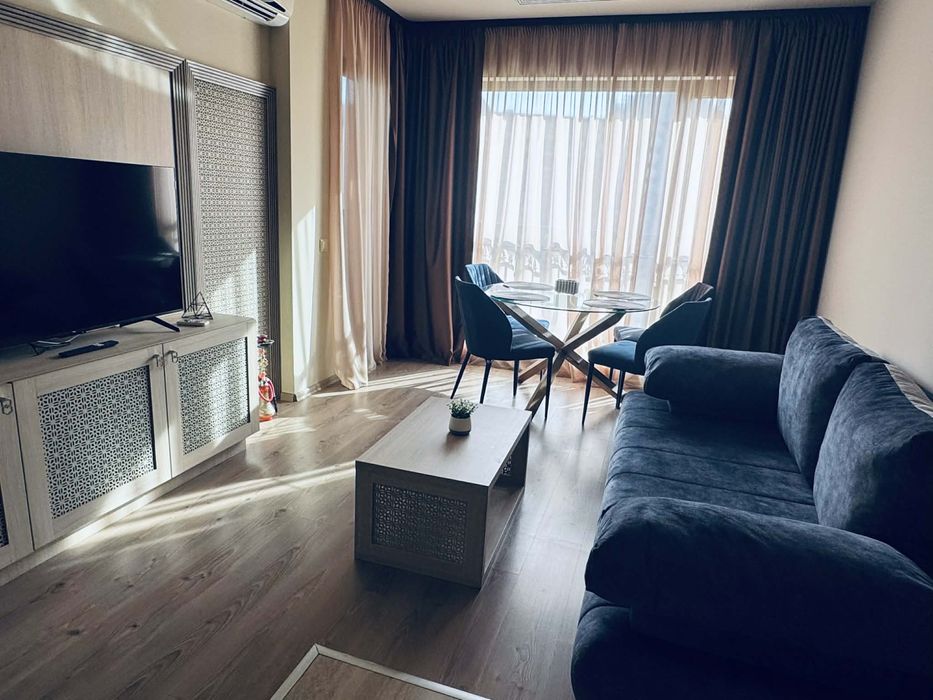 Лукс апарт под наем златни пясъци