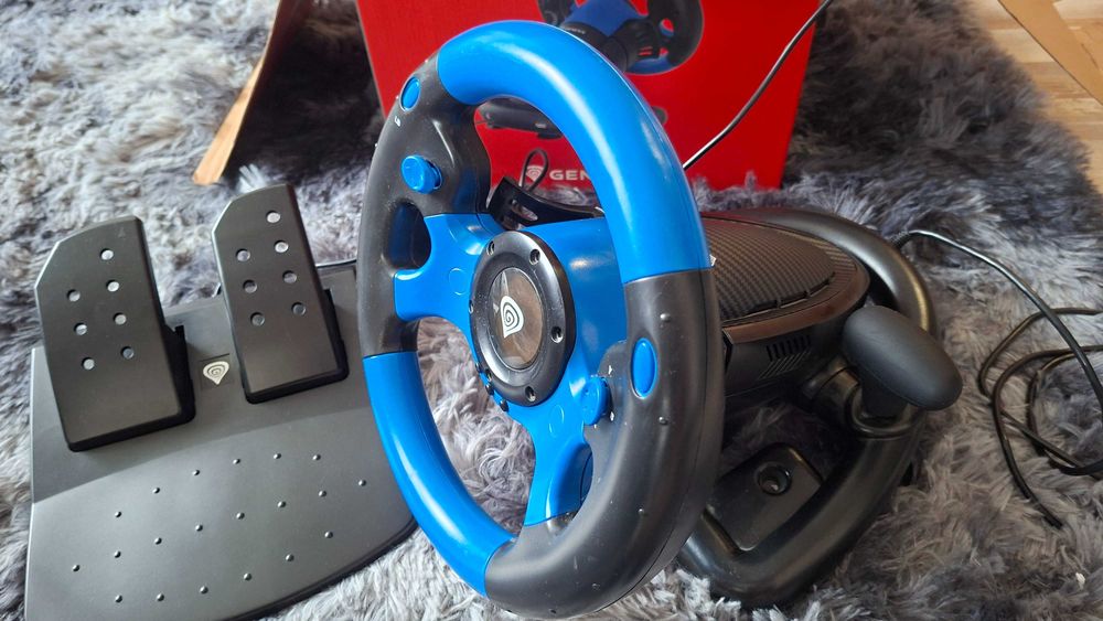 Волан и педали за игри