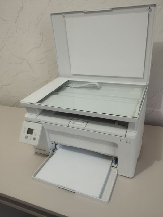 Продам принтер 3 в одном hp MFP 130a МФУ