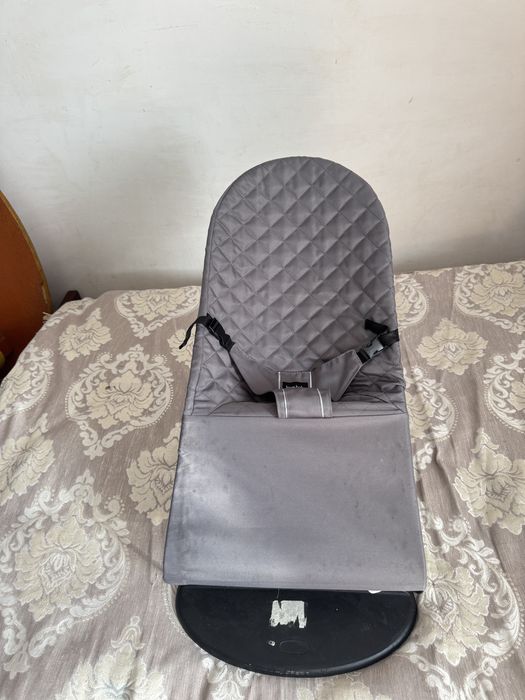 Продам шезлонг  за 2  500!