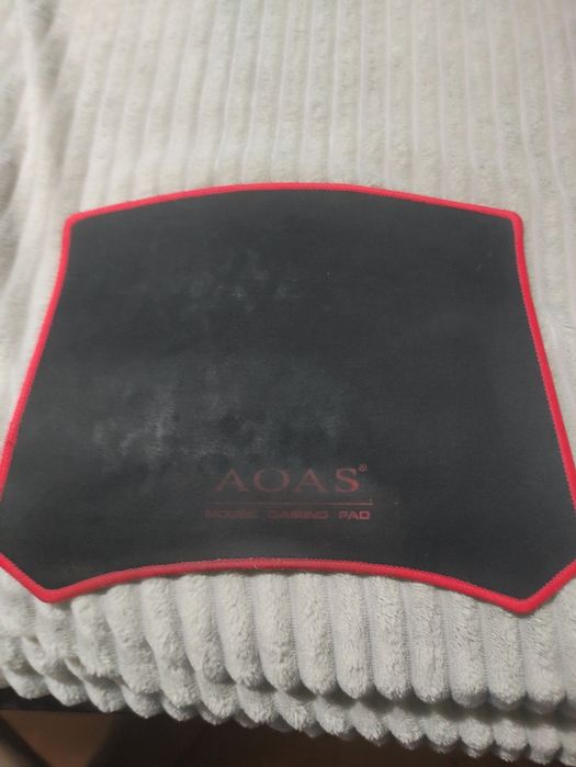 Vând mouse pad AOAS