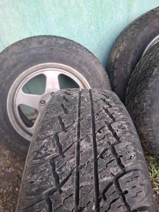 Резина всесезонка