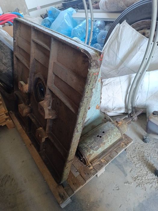 Дърводелски чугунени машини - фреза , банцинг и планя