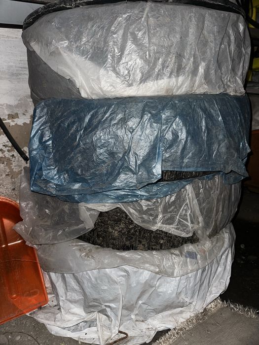 Продам зимние шины R17 235/65