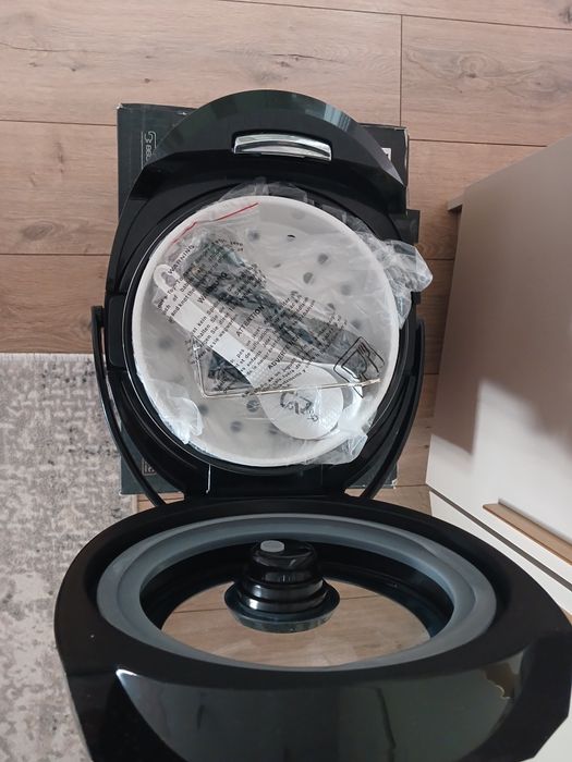 Мультиварка Redmond