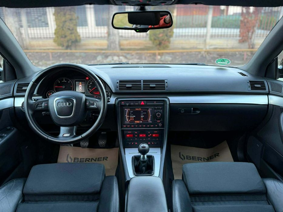 Vând Audi A4 b7 Sline