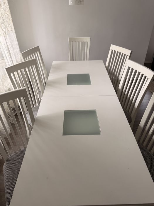 Seta masa si 20 scaune tapitate