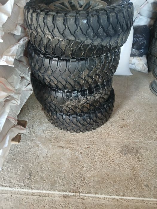 Anvelope, cauciucuri  conforser cf3000 32 11,5 15 cu  tot cu jante
