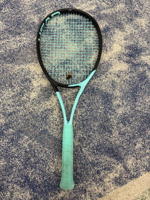 Чисто нова тенис Ракета Head