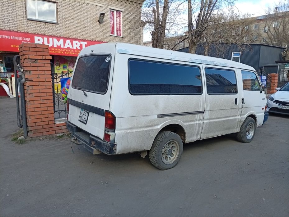 Продам Мазду Бонго