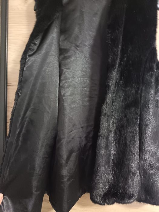 Vesta neagra blana artificiala