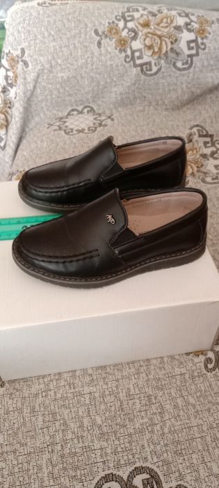 Туфли школьные .28р