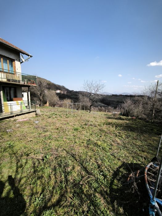 Къща с.Костенци гр.Бррковица