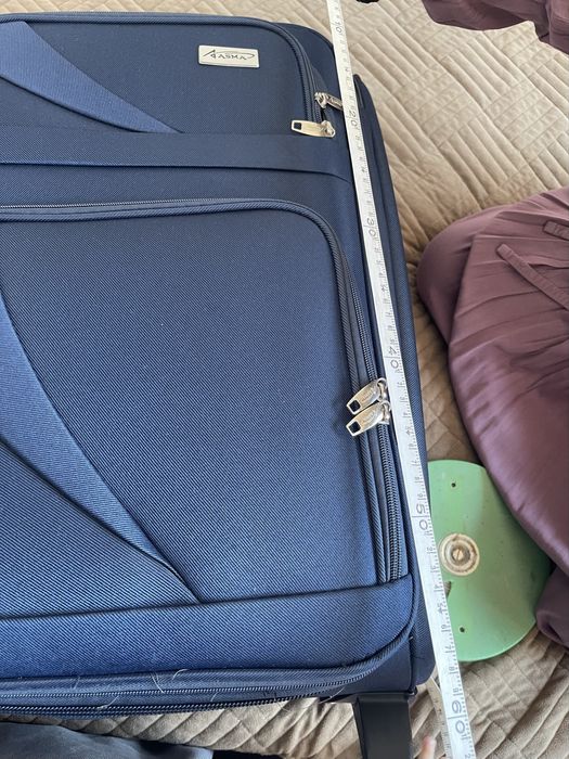 Продам чемодан срочно