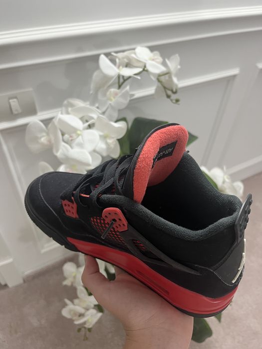 Jordan 4 Red Thunder