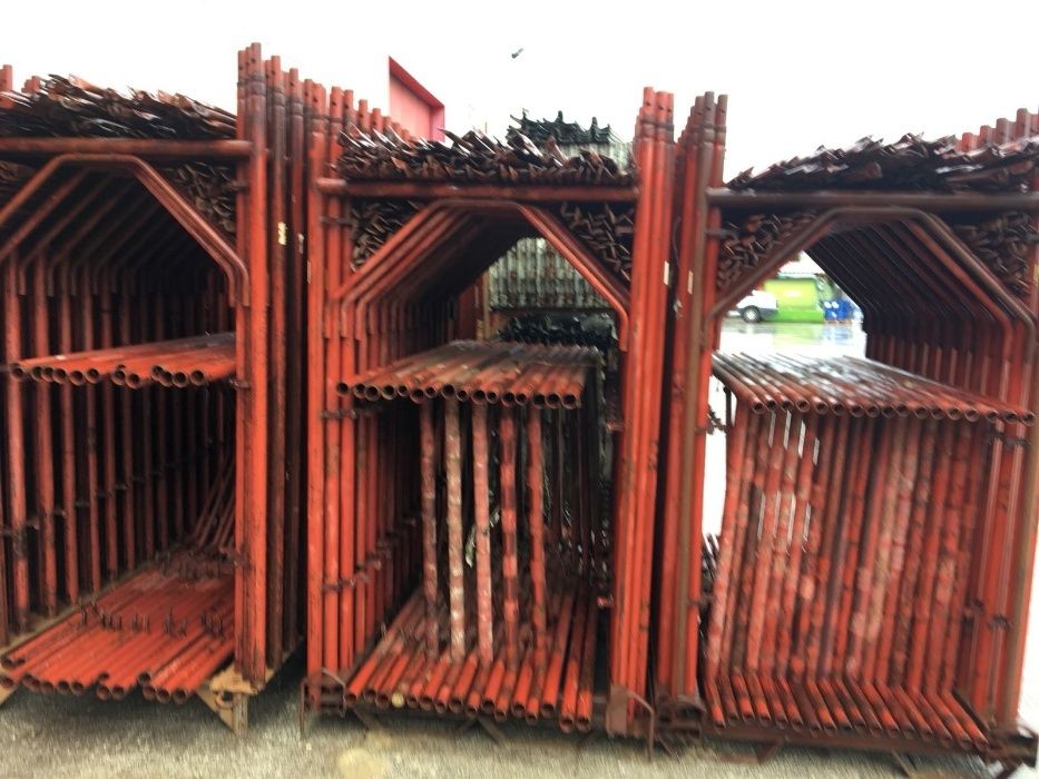 Schela metalica Italia