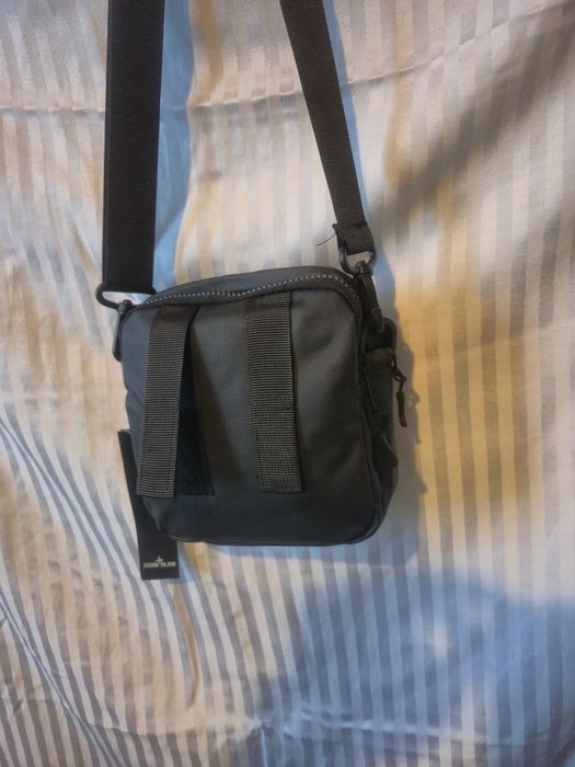 Чантичка Stone Island