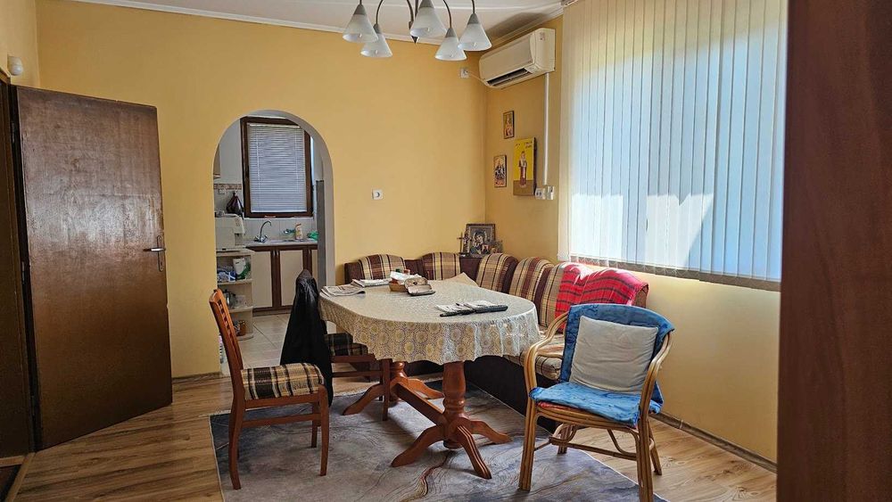 Продава се Къща в Кричим - 300 кв.м за 584 €/кв.м - Снимка #3