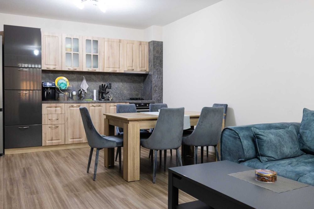 Продава се Тристаен апартамент в Пловдив, Коматевски възел - 133 кв.м за 816 €/кв.м - Снимка #3