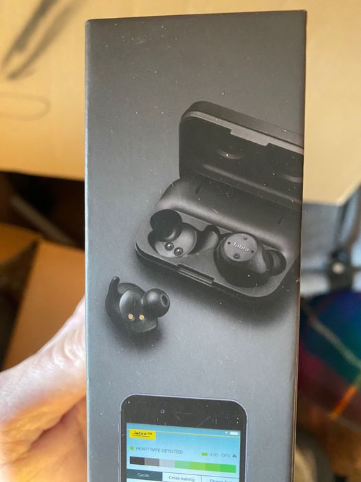 слушалки Jabra Elite Sport.