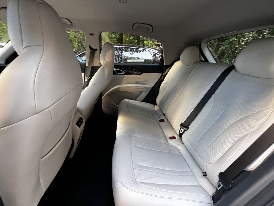 Geely ex2 ev 2025 yil 9400 yurgan 100% toza