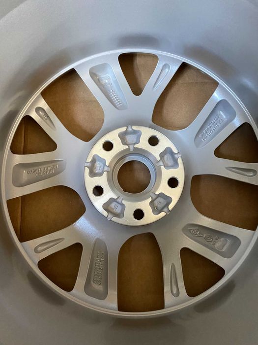 Janta jante aliaj R17 Renault Megane 4 noua originala