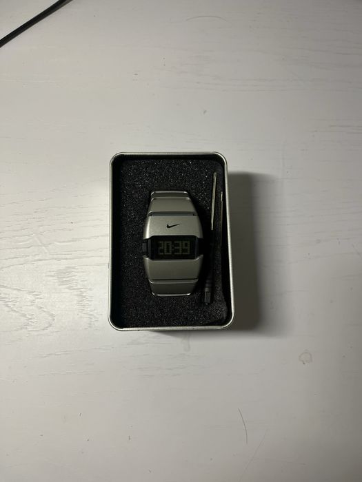 Часы Nike новые в коробке