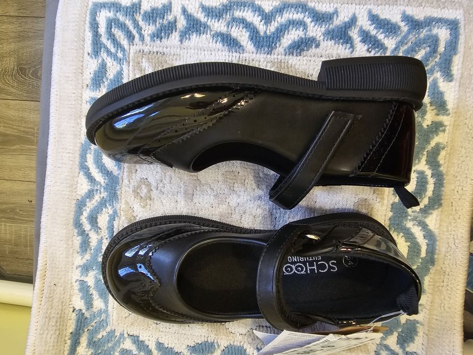 Школьные туфли для девочки