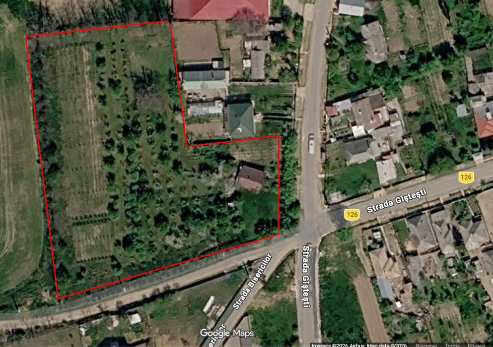 Vand teren 6900 mp + casa+ livada