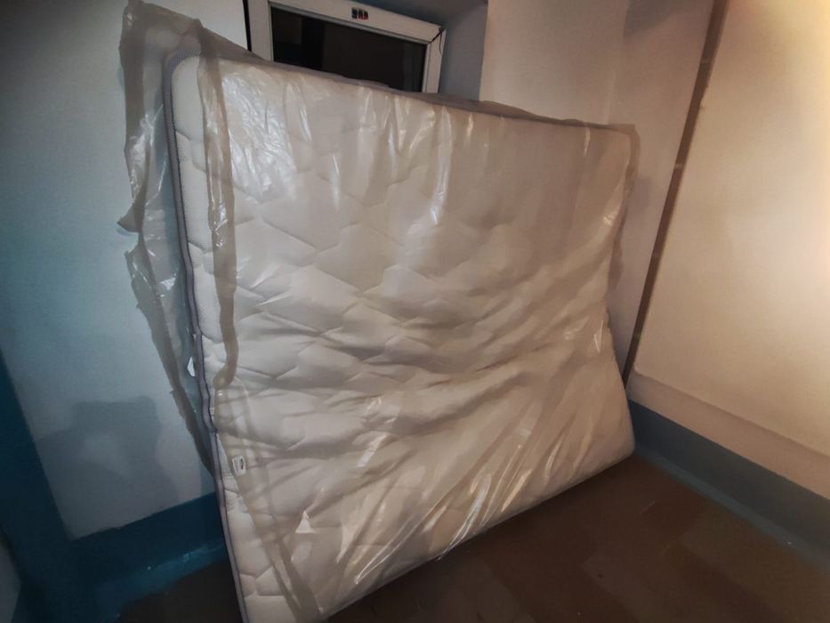 Матрац продам нормальный