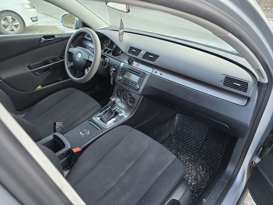 Passat automat îngrijit motor 2.0 disel 
Preț 2450 euro 
0️⃣7️⃣4️⃣3️⃣5