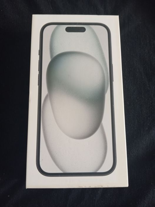 Продам айфон 15 128 Гб.