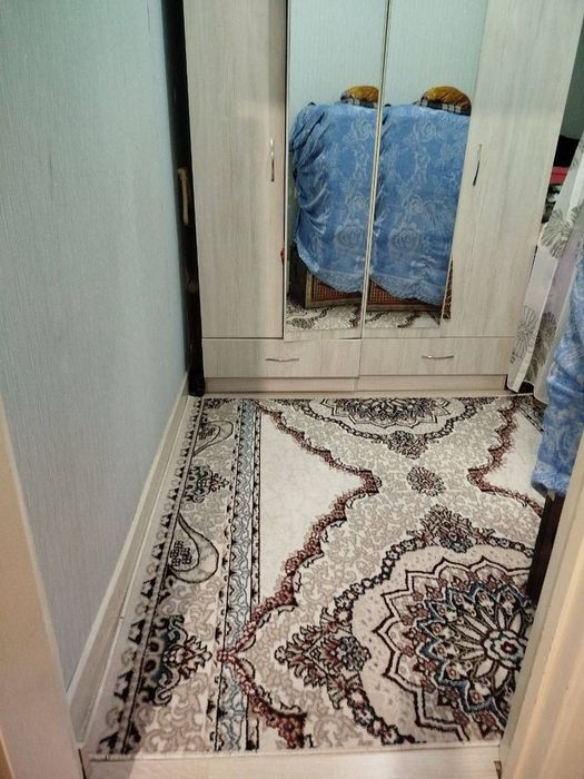 Юнусабад 4 квартал. Продается квартира  2/4/4