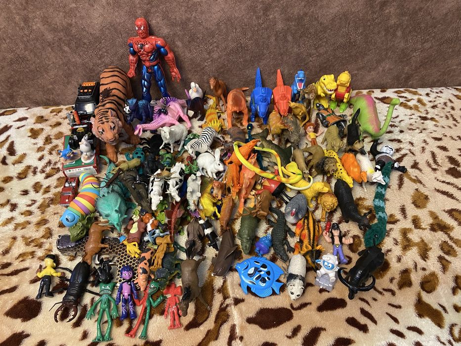 Продам игрушки.