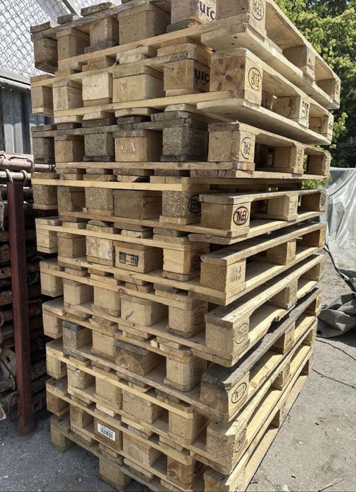 Изкупувам и продавам палети