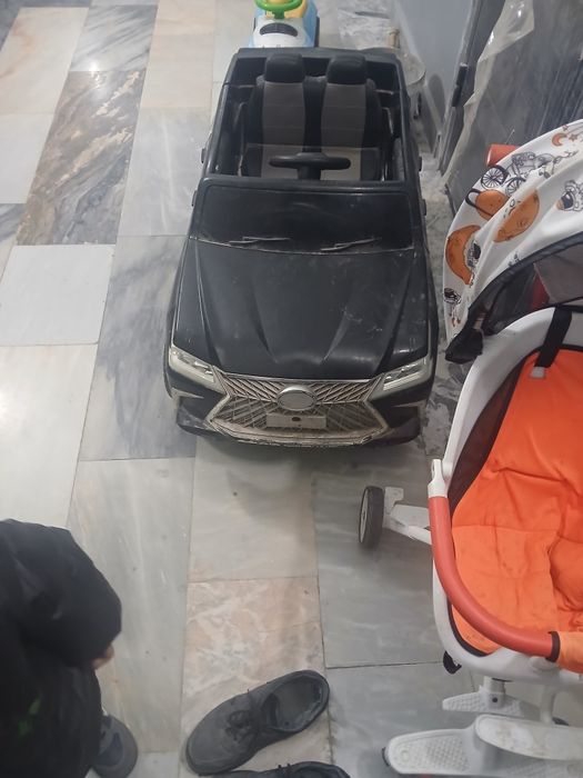 Ballarga Lexus Mashinasi Satiladi baxasi 1.2mil kelsimdi