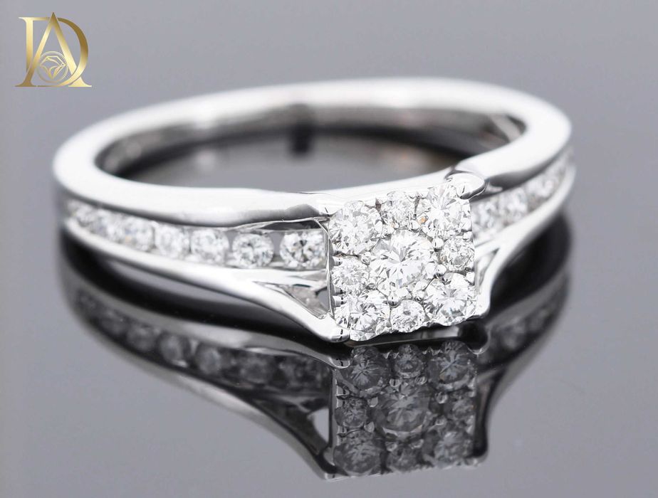 Нов Златен Пръстен с 0.55кт Естествени Брилянти