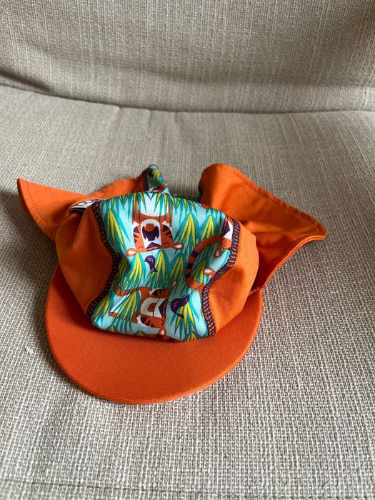 Бебешка шапка с 50+ UV защита S (6-12м)