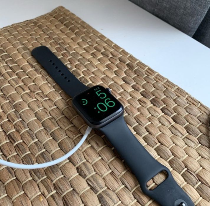 Apple Watch 4 series 44mm