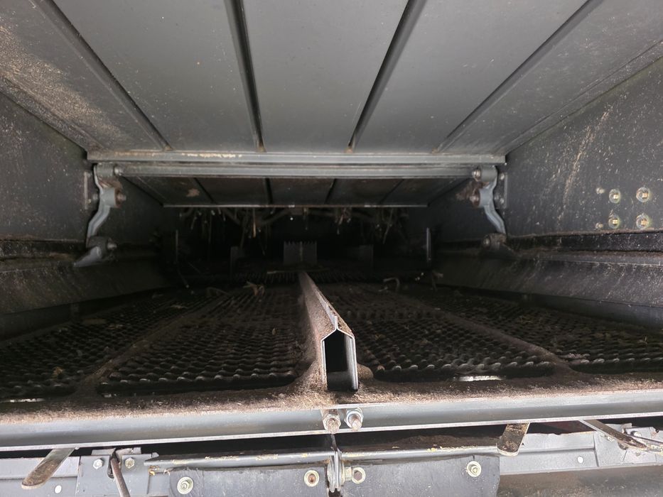 Claas medion 330 combina