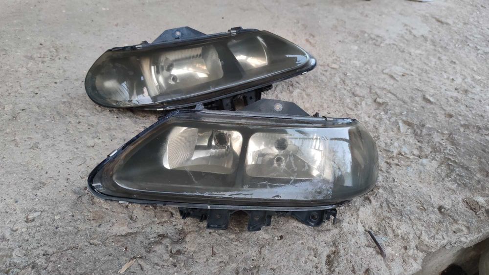 Фарове за Рено Лагуна