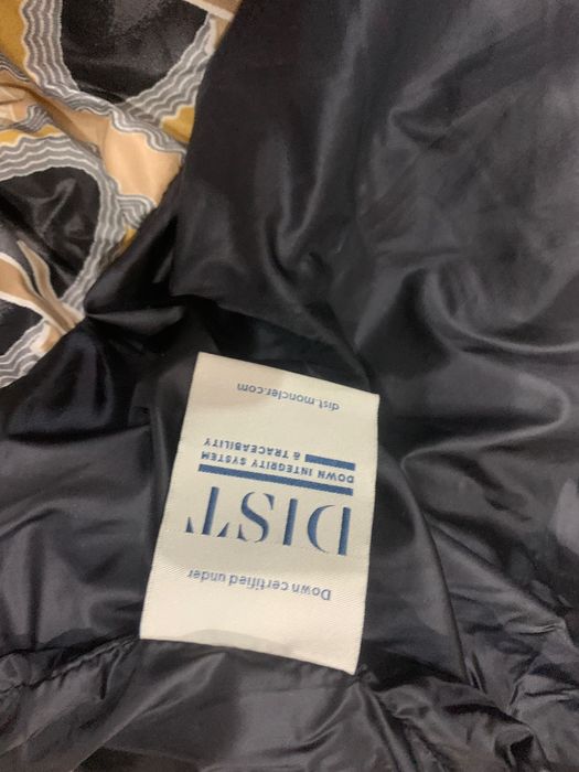 Vând vesta moncler Genius bărbați