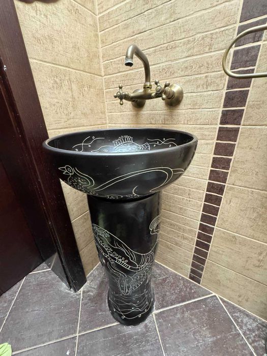 Мивка за Баня комплект с огледало,Тоалетна,WC,Свободно стояща мивка