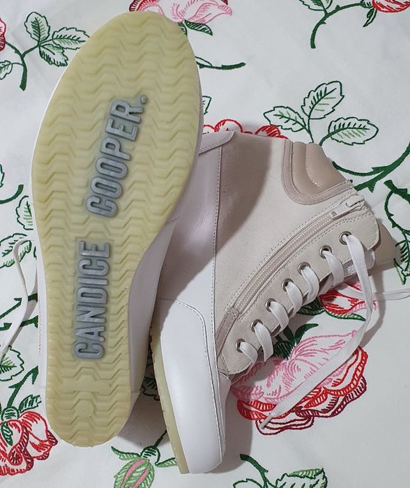 Vând  ghete damă mărimea  38