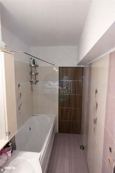 Apartament 2 camere decomandat si balcon zona Centrala