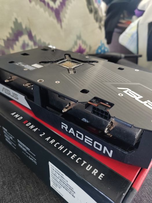 Placa video Asus amd RX6600XT, mai buna decat rtx 3060, 8gb ddr6