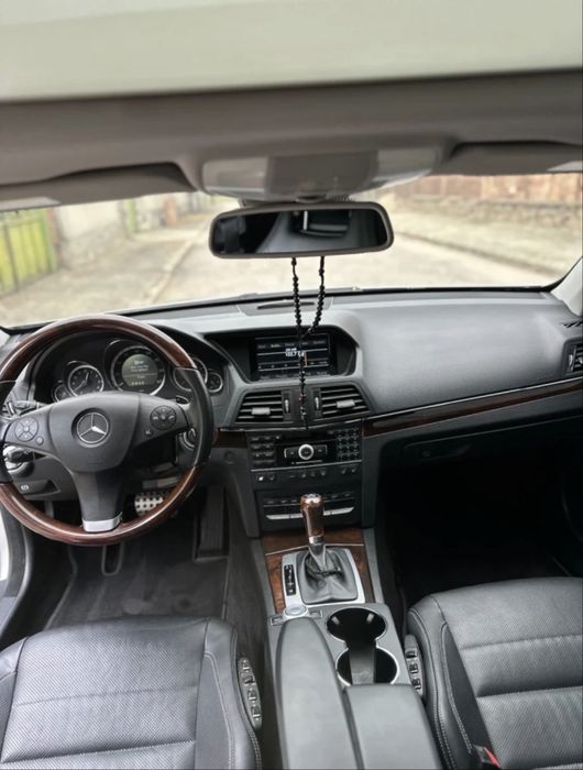 Mercedes-Benz E550 Купе AMG