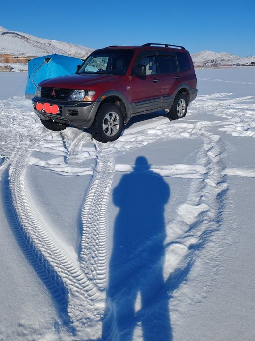 Джип мантеро 2000 г