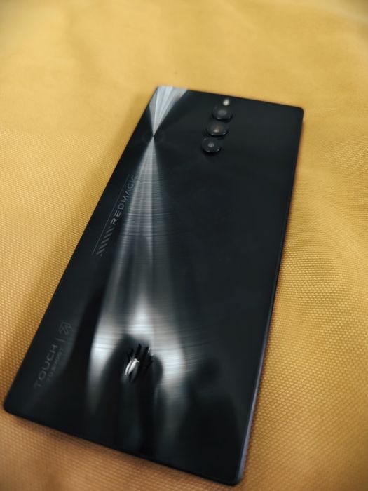 Продам игровой смартфон