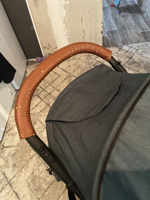 Продам коляску томикс